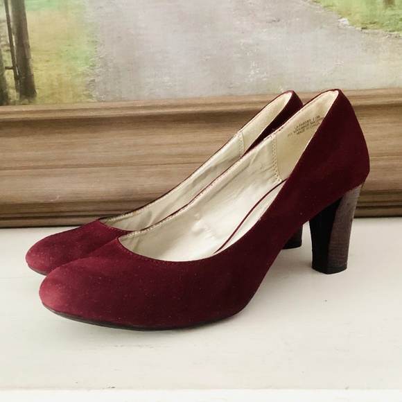 Laura Ashley Pumps La Faber 3" Round Toe Maroon Red Block Snakeskin Heels sz 7.5 - Picture 1 of 14